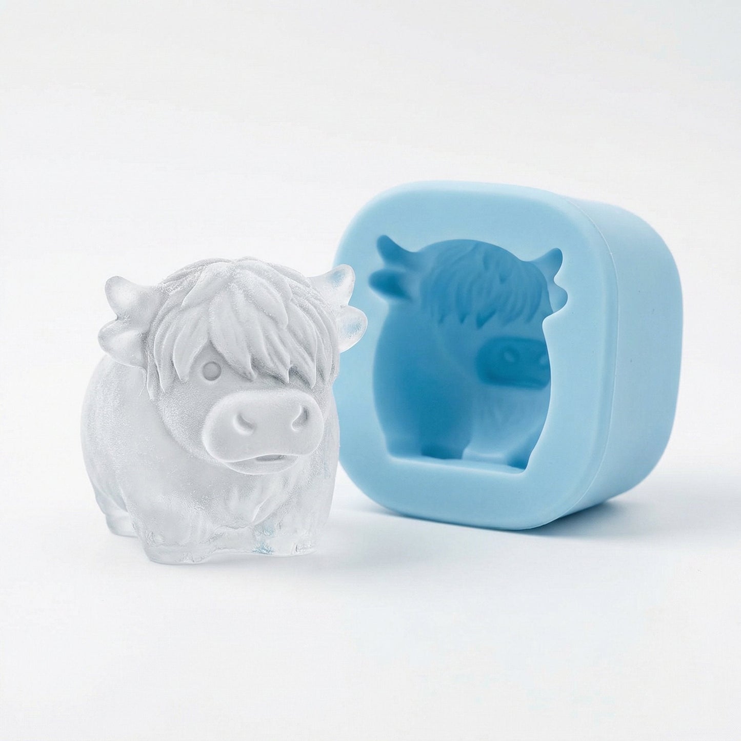 ⏳Last Day Special Price $8.99!!🐮 Mini Highland Cow Ice Cube Mold – Cute 3D Ice for Drinks, Parties & Gifts