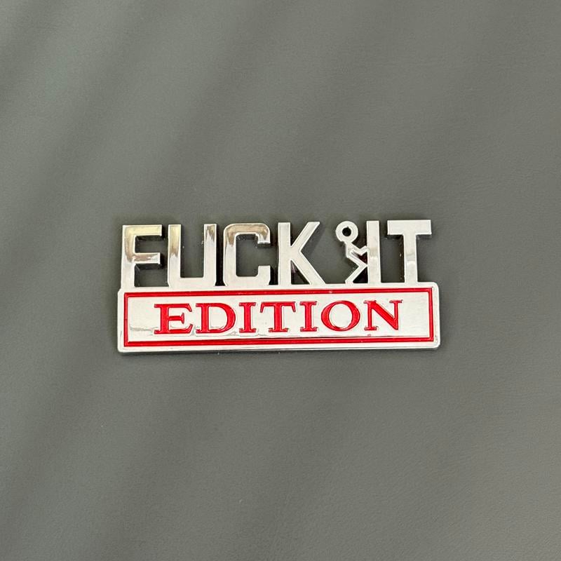 ⏰ "FUCK IT"-Edition Emblem (2er-Set)